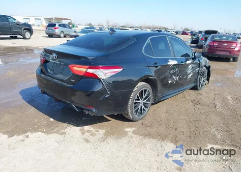 2022 Toyota Camry Se z USA, uszkodzony, nr VIN 4T1G11AK7NU697101